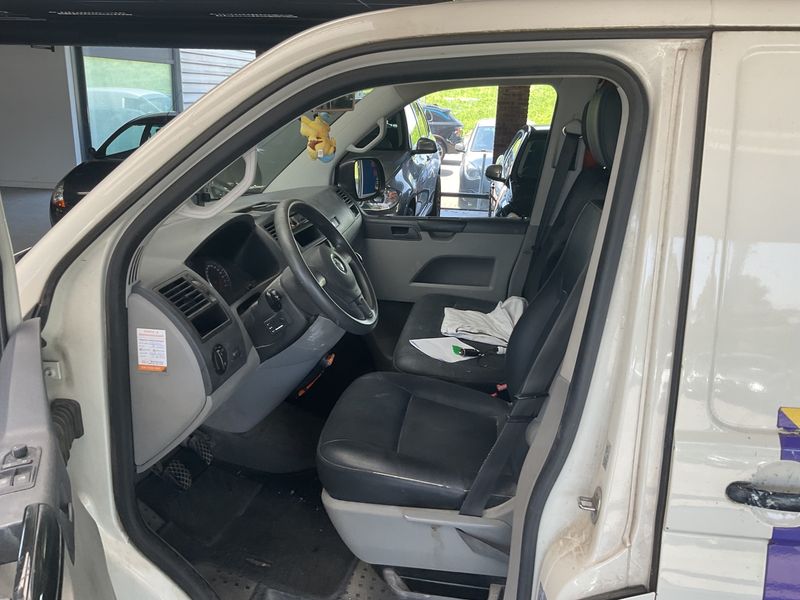 Volkswagen T5 Transporter 2.0 TDI Kasten — zdjęcie 11