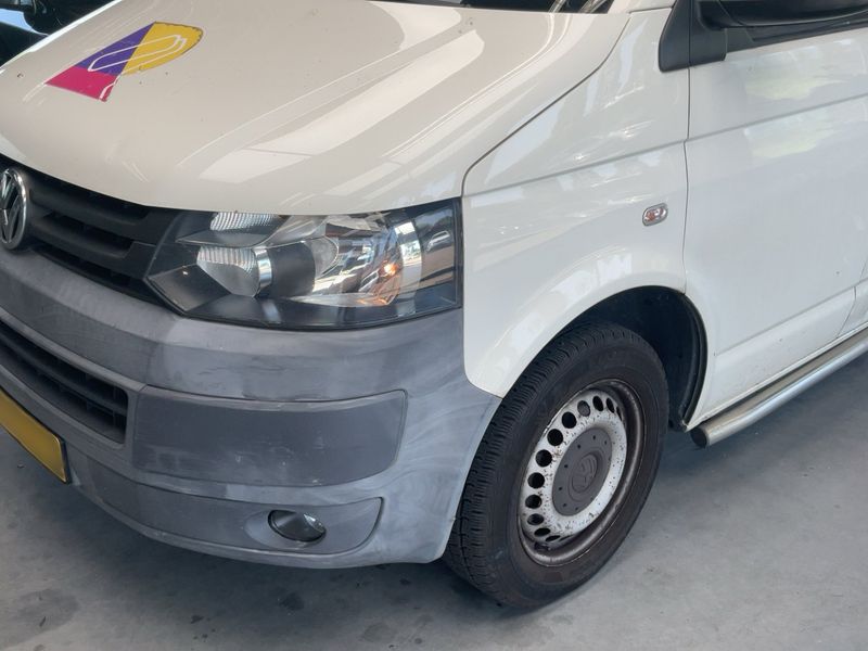 Volkswagen T5 Transporter 2.0 TDI Kasten — zdjęcie 2