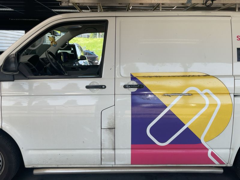 Volkswagen T5 Transporter 2.0 TDI Kasten — zdjęcie 4