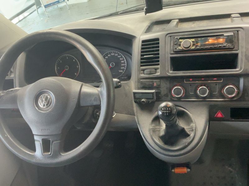 Volkswagen T5 Transporter 2.0 TDI Kasten — zdjęcie 12