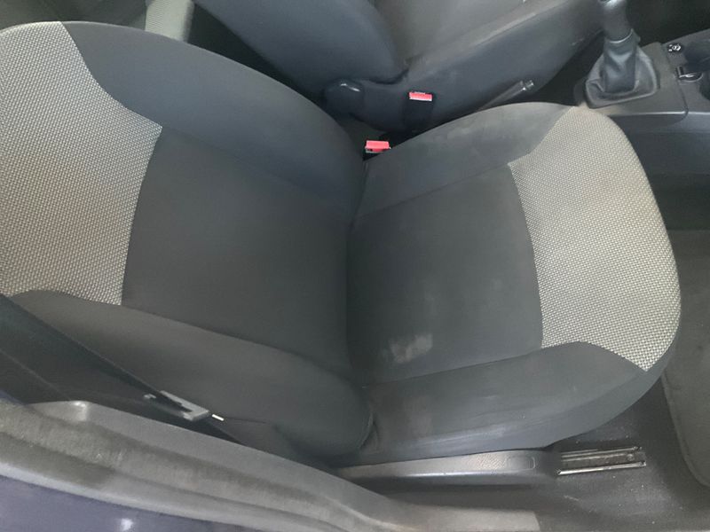 Dacia Dokker 1.6 SCe LPG Essential 2019 – снимка 32
