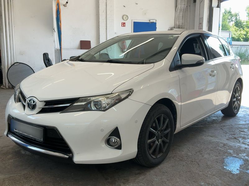 Toyota Auris 1.6 START Edition 2013 – снимка 1