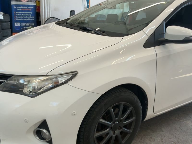 Toyota Auris 1.6 START Edition 2013 – снимка 2