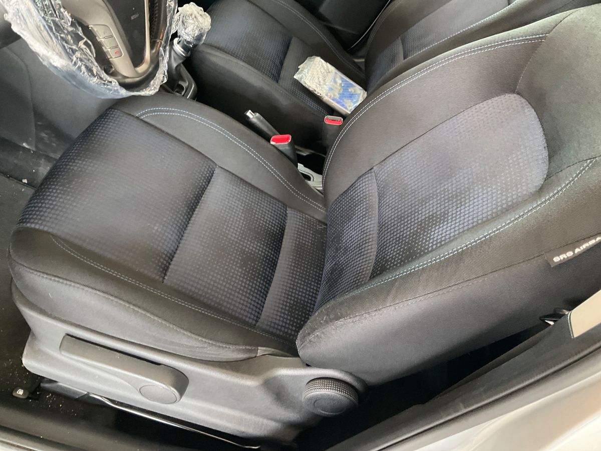 Hyundai ix20 2018 — photo 35