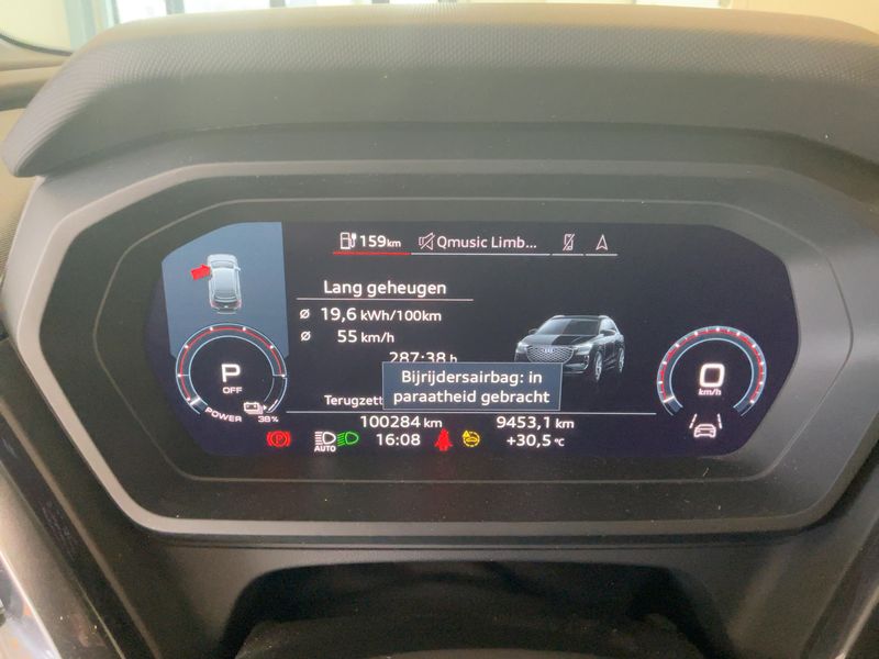Audi Q4 50 e-tron quattro — zdjęcie 13