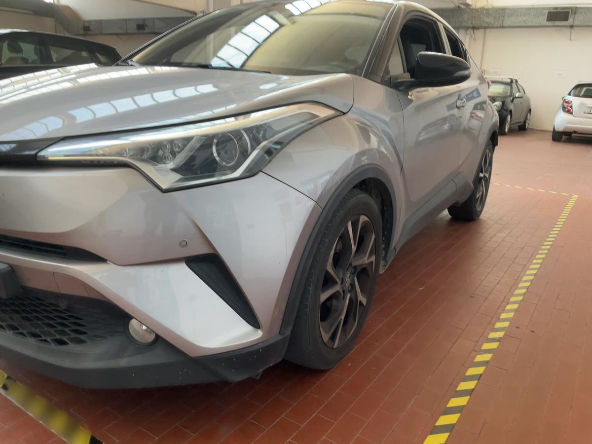 Toyota C-HR d'occasion