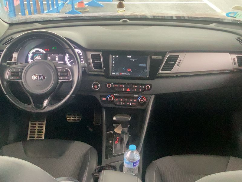 Kia Niro 1.6 Hybrid Emotion — zdjęcie 12
