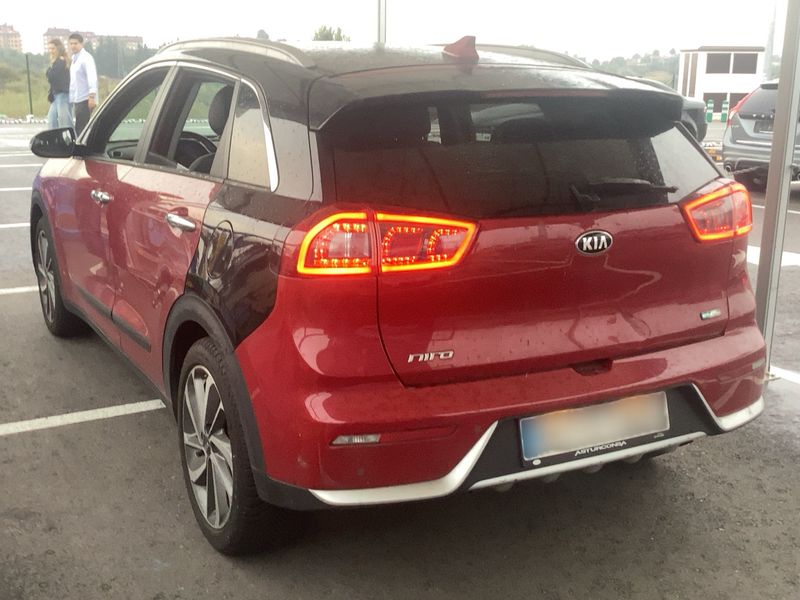 Kia Niro 1.6 Hybrid Emotion — zdjęcie 3