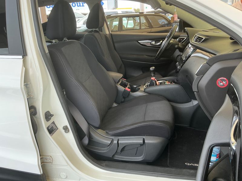 Nissan Qashqai 1.5 Turbodiesel N-Connecta 2017 – снимка 16