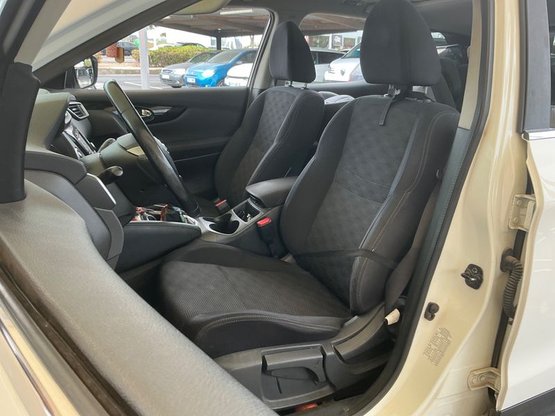 Nissan Qashqai 1.5 Turbodiesel N-Connecta 2017 – снимка 24