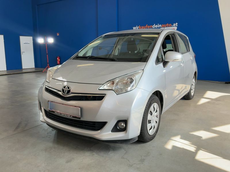 Toyota Verso-S 1.33 Dual VVT-i Lounge