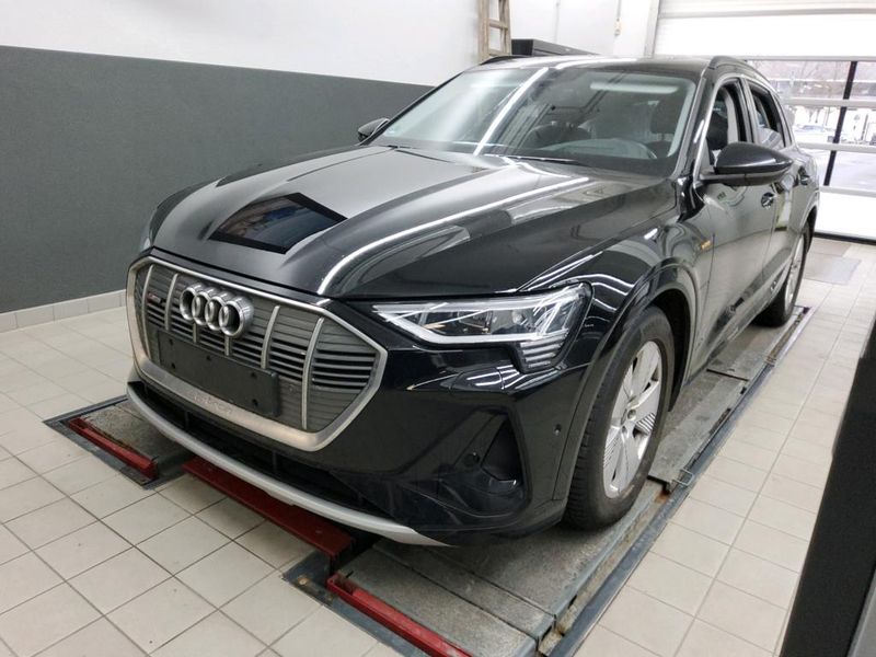 Audi e-tron 55 quattro S line