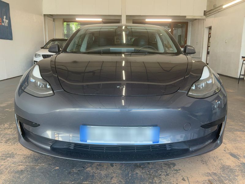 Tesla Model 3 Standard Range Plus — zdjęcie 9