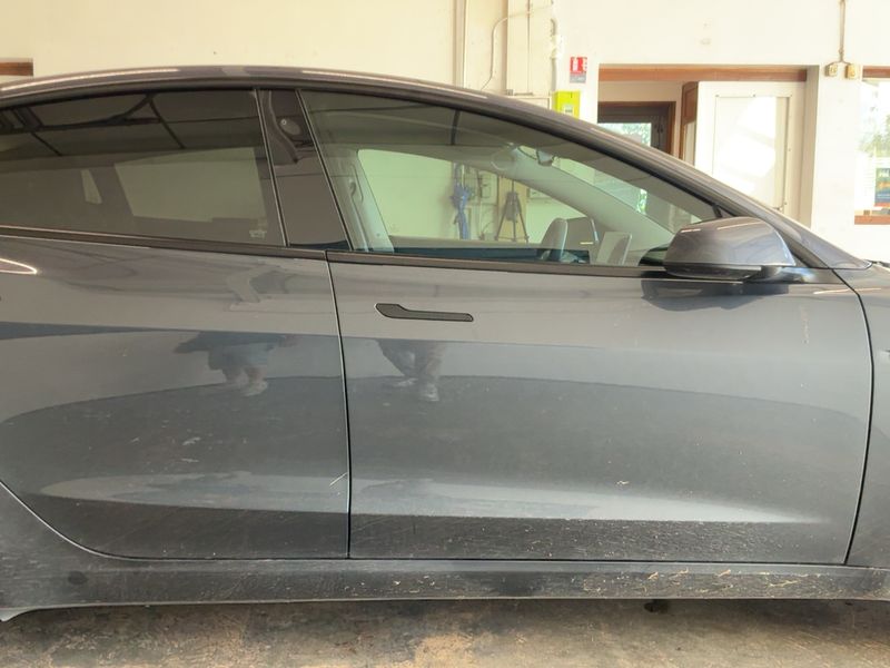 Tesla Model 3 Standard Range Plus — zdjęcie 7