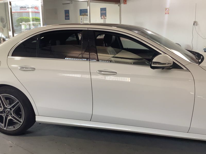 Mercedes-Benz E-Klasse E 220 d AMG Line — zdjęcie 7