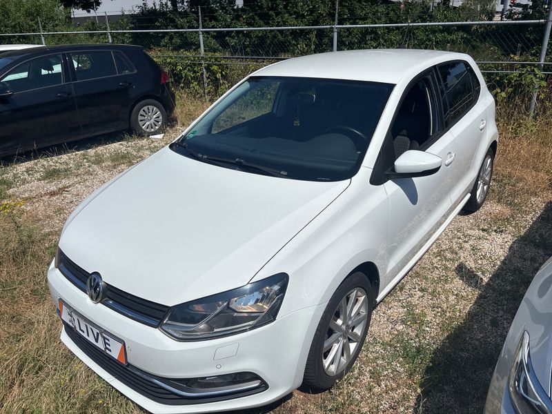 Volkswagen Polo 1.4 TDI Comfortline BlueMotion Tech 2015 – снимка 1