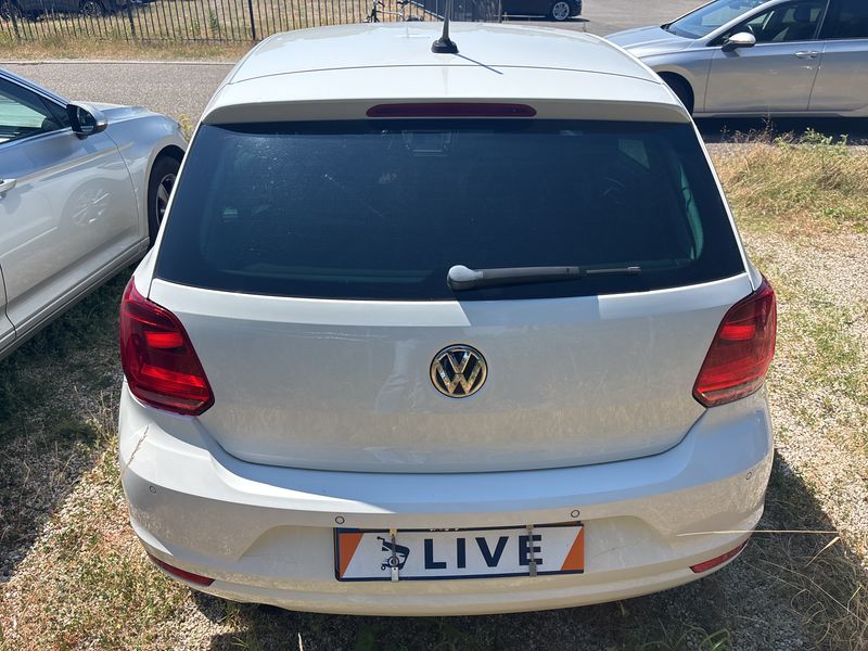 Volkswagen Polo 1.4 TDI Comfortline BlueMotion Tech 2015 – снимка 4