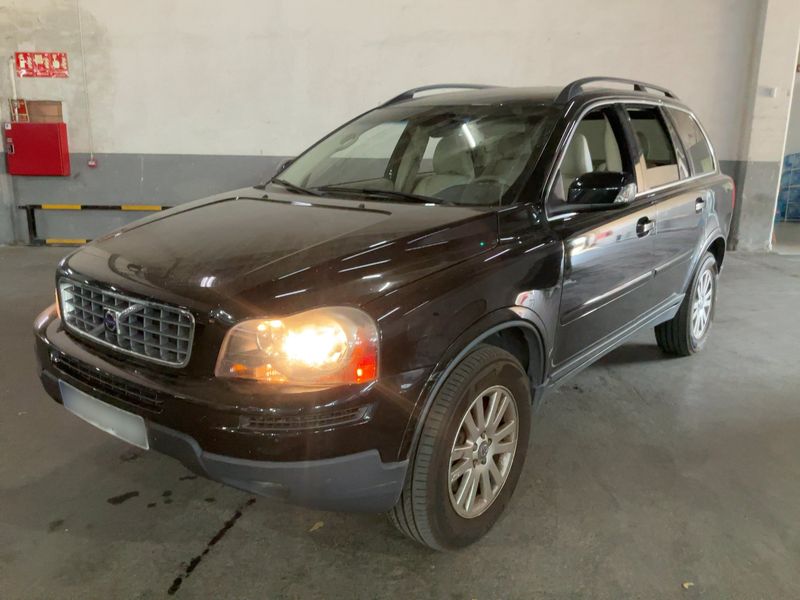 Volvo XC90 2.4 D5 Momentum