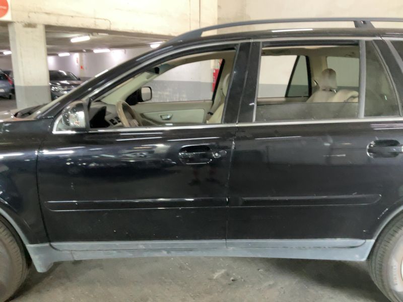 Volvo XC90 2.4 D5 Momentum — zdjęcie 4