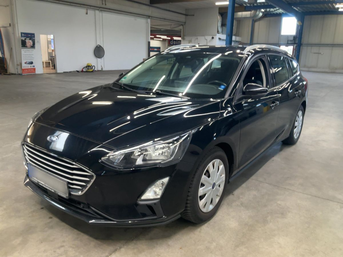 Ford Focus 2019 — photo 1