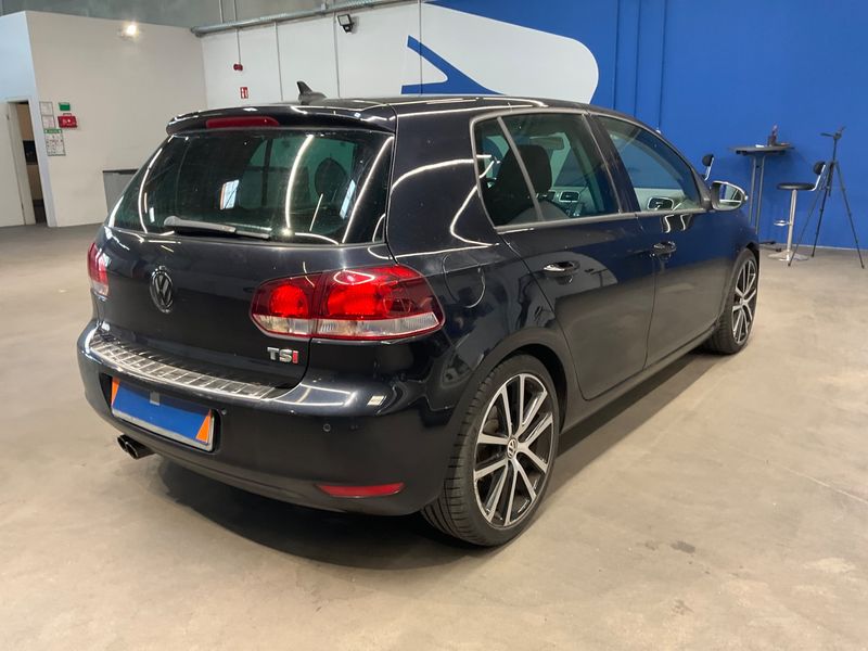 Volkswagen Golf VI 1.8 TSI Highline Aktionsmodell T — zdjęcie 2