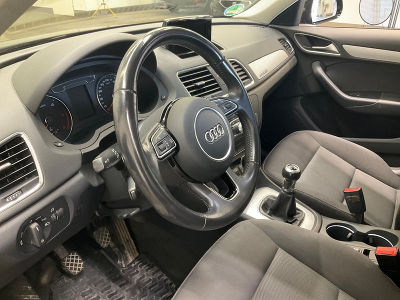 Audi Q3 2.0 TDI quattro 2015 – снимка 27
