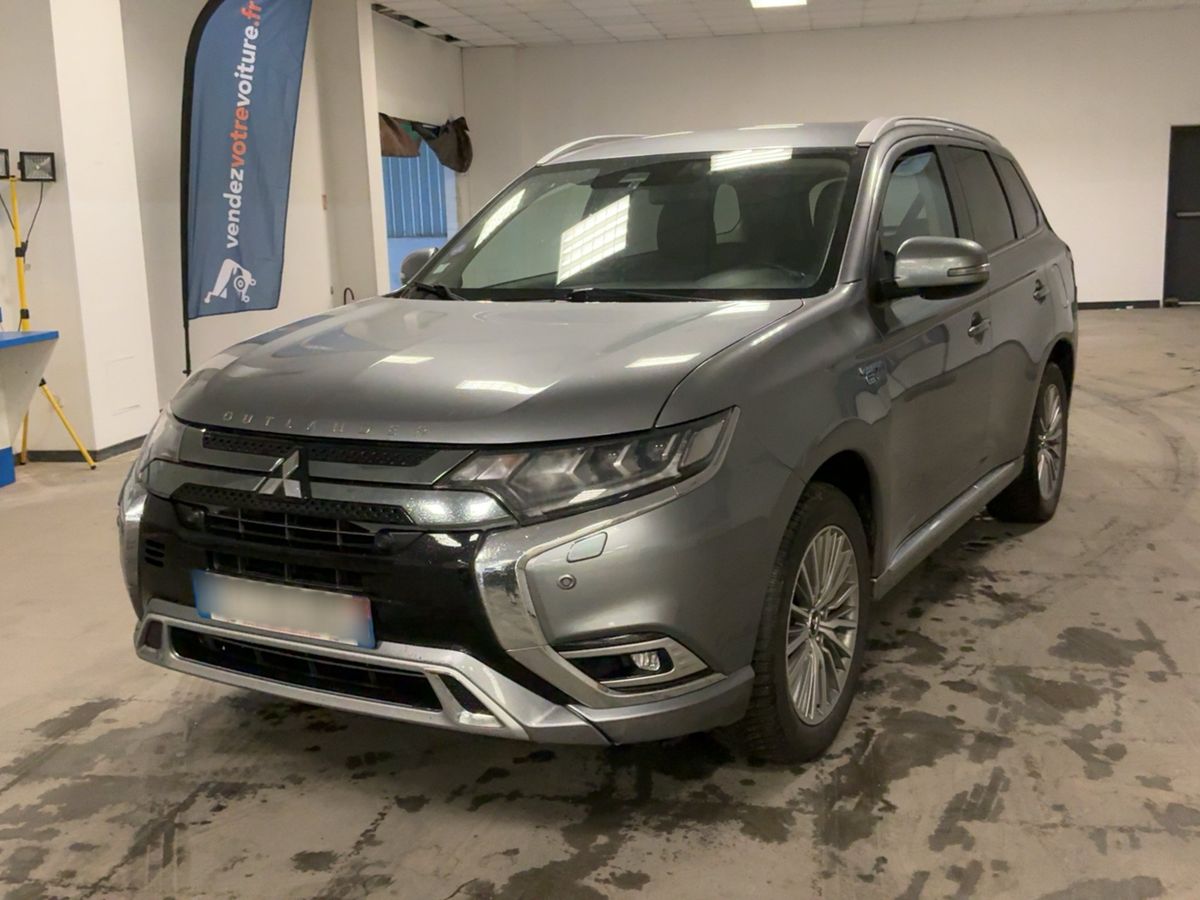Mitsubishi Outlander 2020