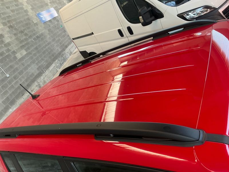 Jeep Renegade 1.5 GSE T4 e-Hybrid Longitude FWD 2023 – снимка 13