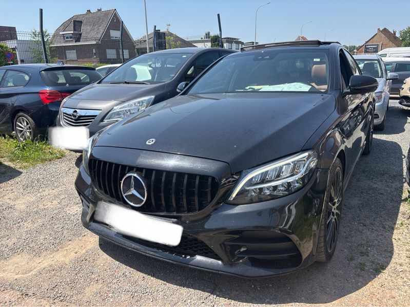 Mercedes-Benz C-Klasse C 300 AMG Line — zdjęcie 1