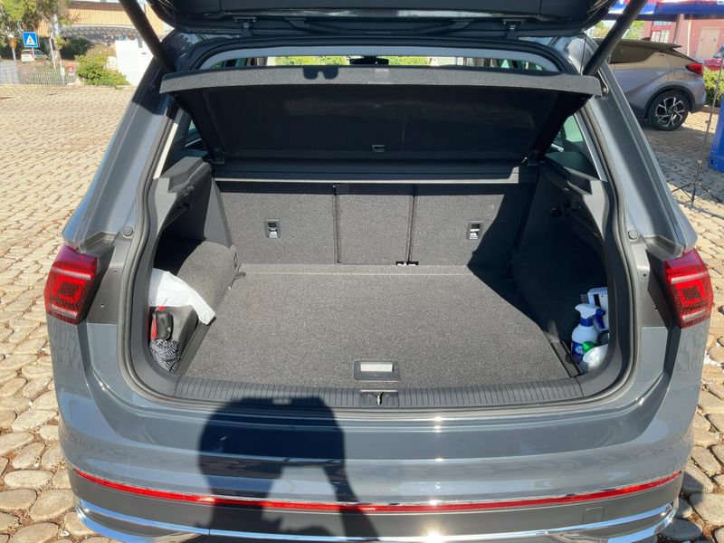 Volkswagen Tiguan 2.0 TDI Elegance 4Motion — zdjęcie 10