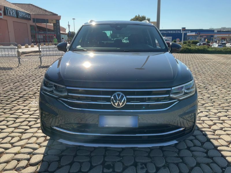 Volkswagen Tiguan 2.0 TDI Elegance 4Motion — zdjęcie 9