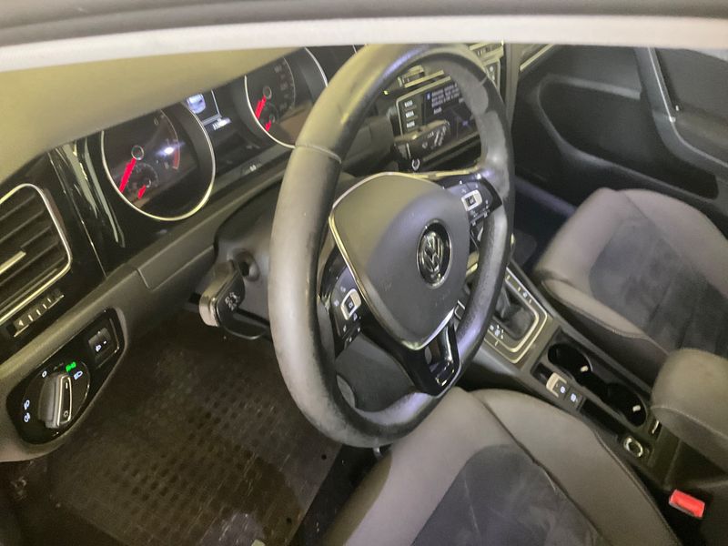 Volkswagen Golf VII 1.4 TGI Highline BlueMotion Tech 2016 – снимка 24