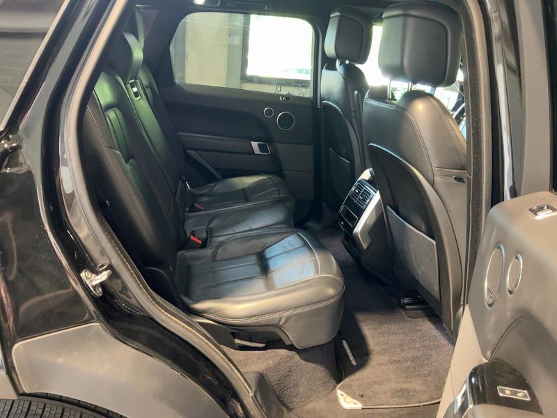 Land Rover Range Rover Sport 3.0 SD V6 HSE Dynamic — zdjęcie 14