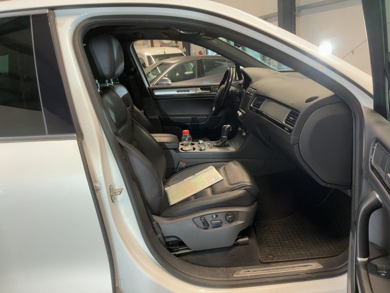 Volkswagen Touareg 3.0 V6 TDI Terrain Tech BlueMotion Tech 2015 – снимка 17
