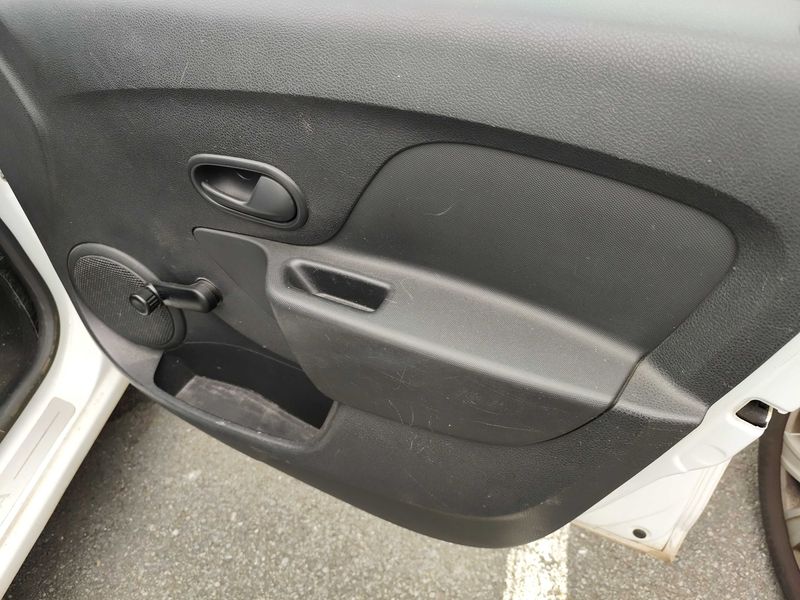 Dacia Sandero 1.2 2013 – снимка 22