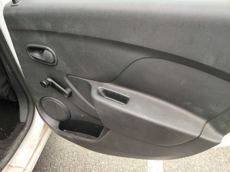 Dacia Sandero 1.2 2013 – снимка 23