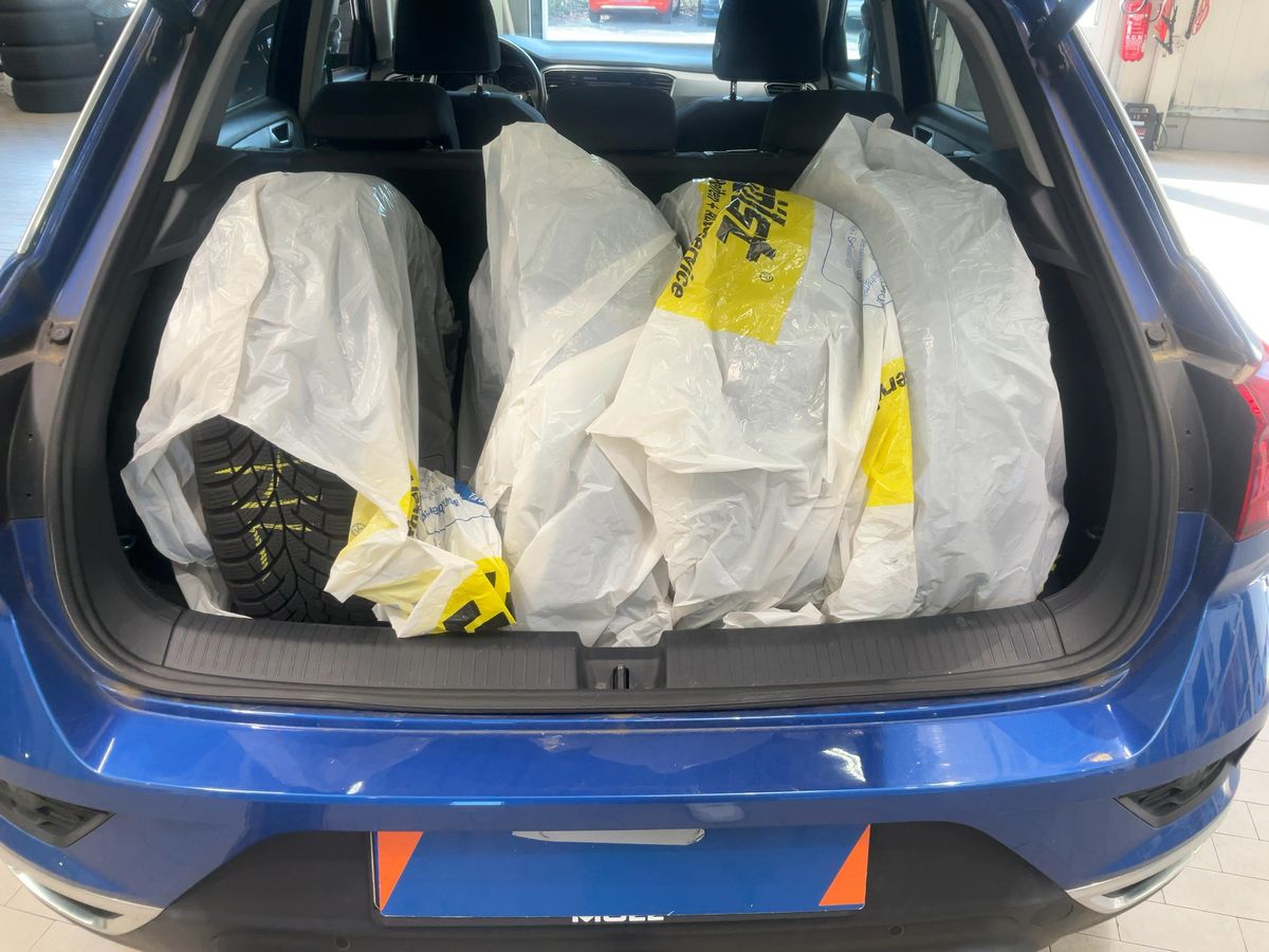 Volkswagen T-Roc 2021 — photo 17