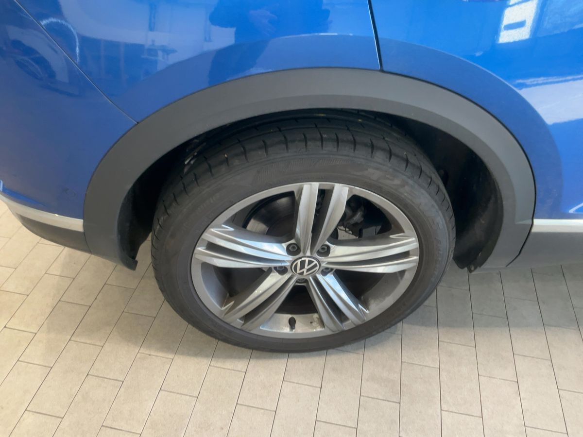 Volkswagen T-Roc 2021 — photo 10