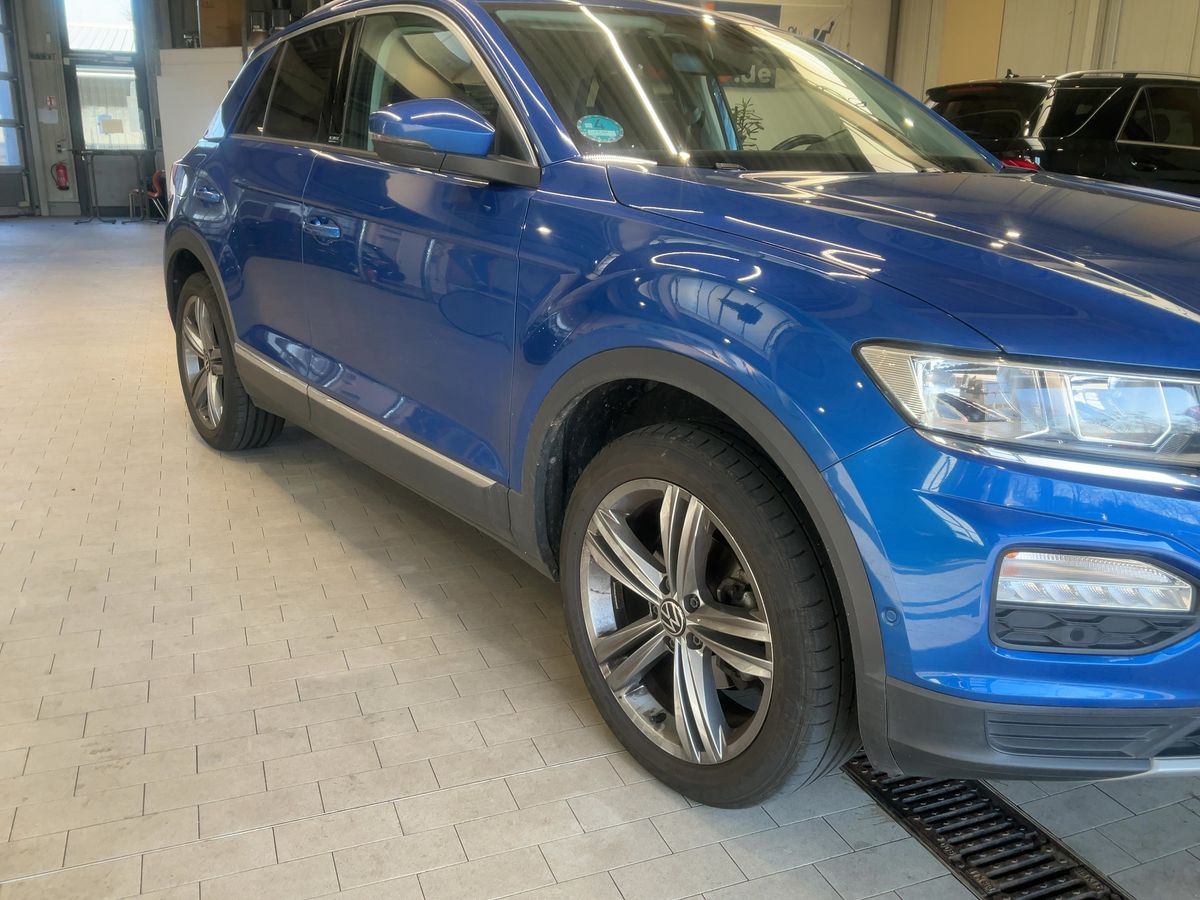Volkswagen T-Roc 2021 — photo 13