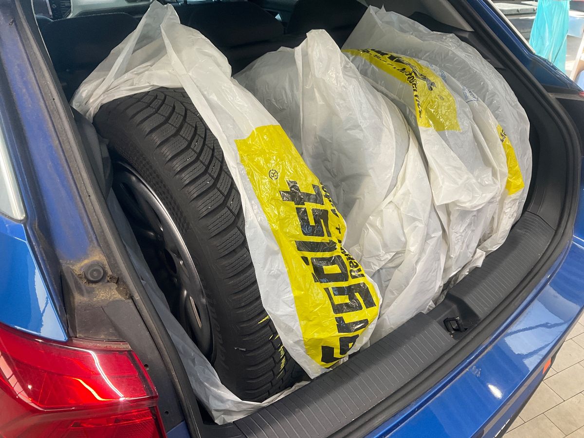 Volkswagen T-Roc 2021 — photo 16