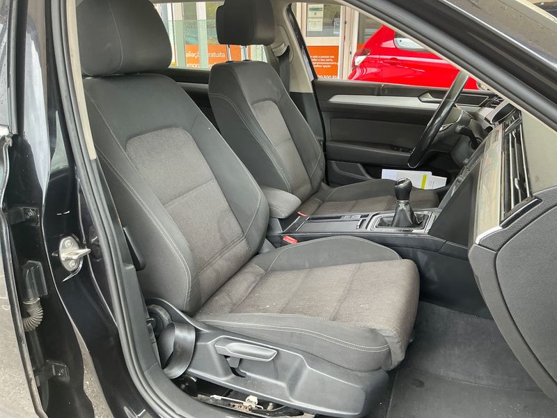 Volkswagen Passat 2.0 TDI Advance BlueMotion Tech 2015 – снимка 16