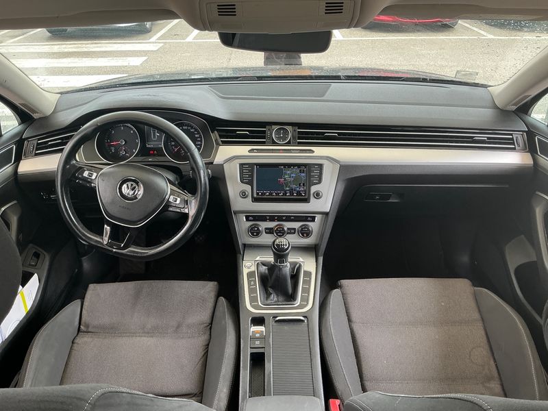 Volkswagen Passat 2.0 TDI Advance BlueMotion Tech 2015 – снимка 17