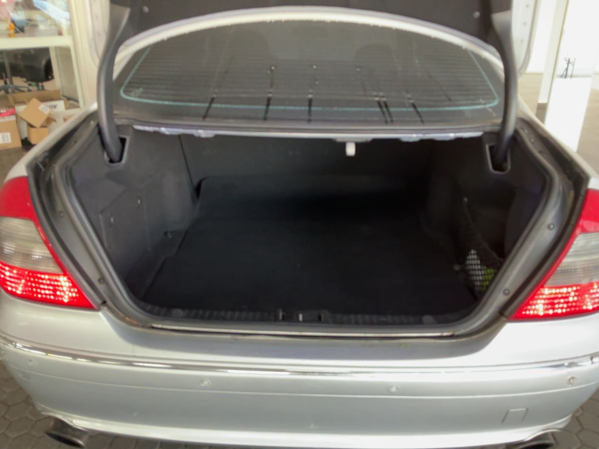 Mercedes-Benz E-Klasse 2007 — photo 16