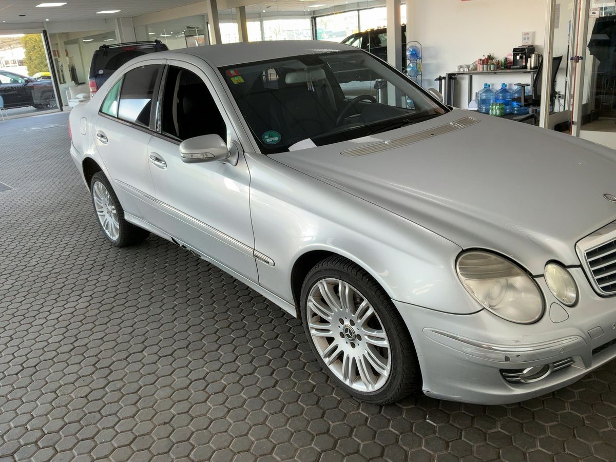 Mercedes-Benz E-Klasse 2007 — photo 13