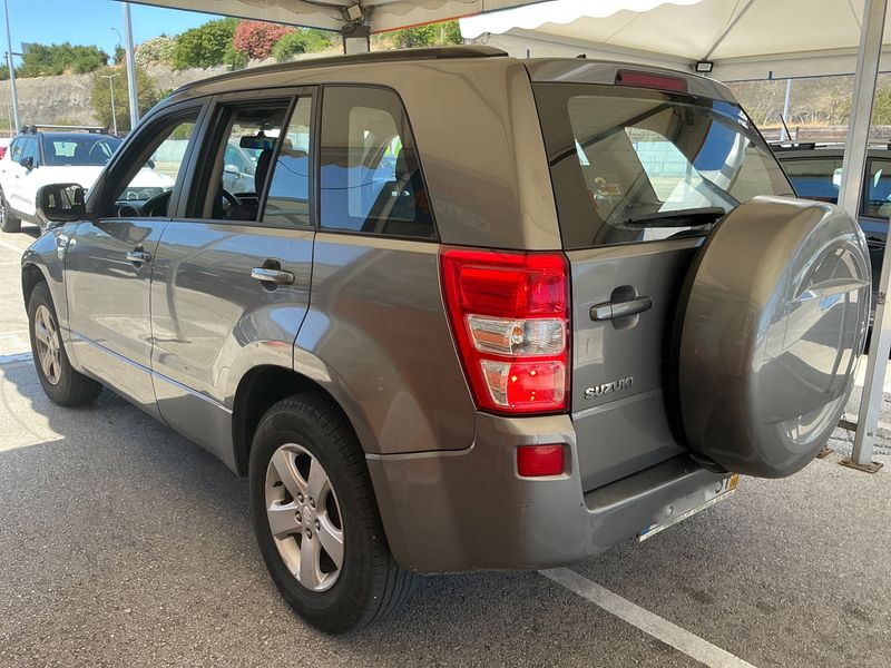 Suzuki Grand Vitara 1.9 DDiS JLX — zdjęcie 3