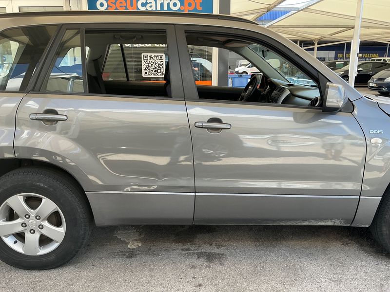 Suzuki Grand Vitara 1.9 DDiS JLX — zdjęcie 7