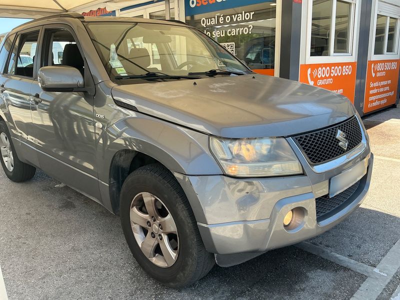 Suzuki Grand Vitara 1.9 DDiS JLX — zdjęcie 8