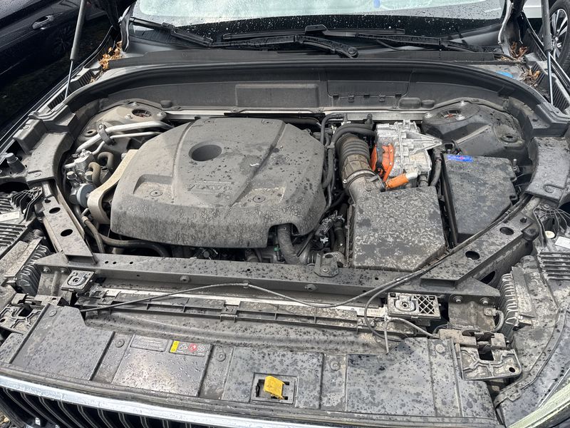 Volvo XC60 2.0 T6 Recharge Plug-in Hybrid Plus Bright AWD — zdjęcie 8