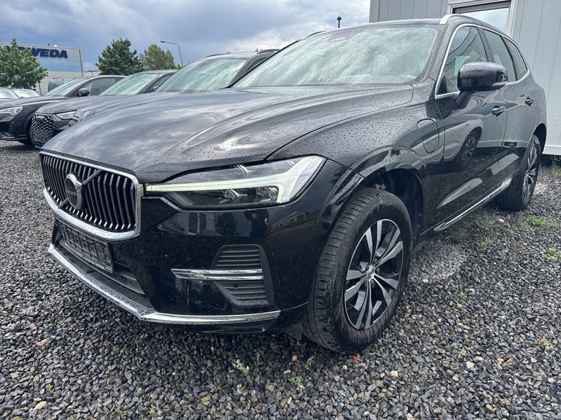 Volvo XC60 2.0 T6 Recharge Plug-in Hybrid Plus Bright AWD — zdjęcie 1