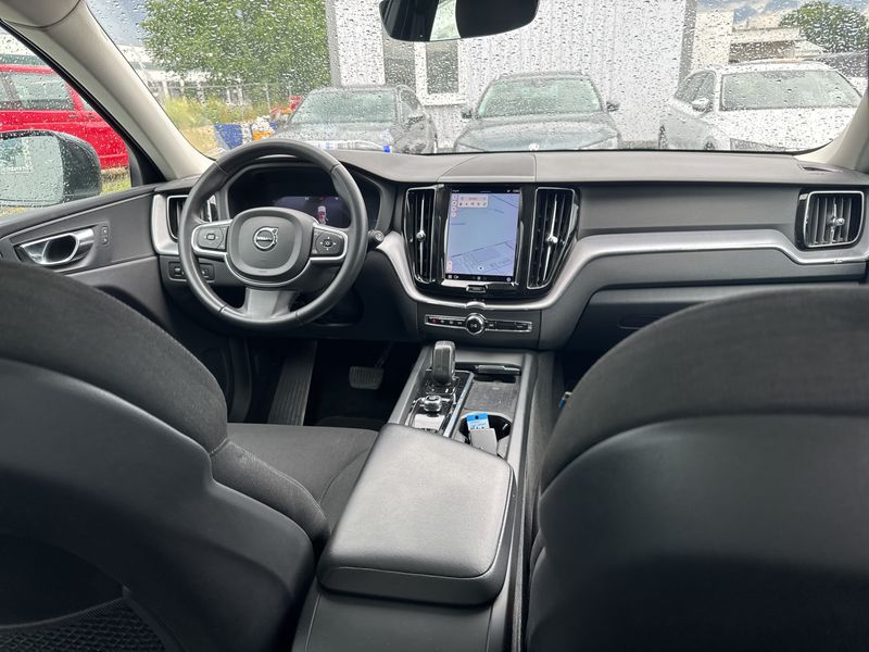 Volvo XC60 2.0 T6 Recharge Plug-in Hybrid Plus Bright AWD — zdjęcie 11